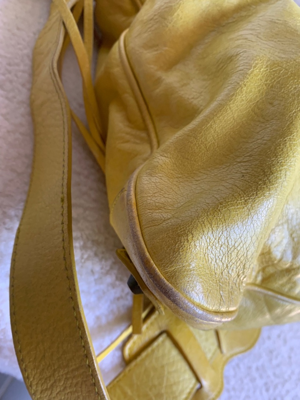 Authentic Balenciaga city Messenger Crossbody Bag - Picture 13 of 16